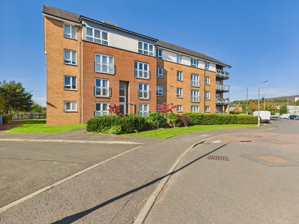 2-bed flat on Caledonia Street, Clydebank, £135,995