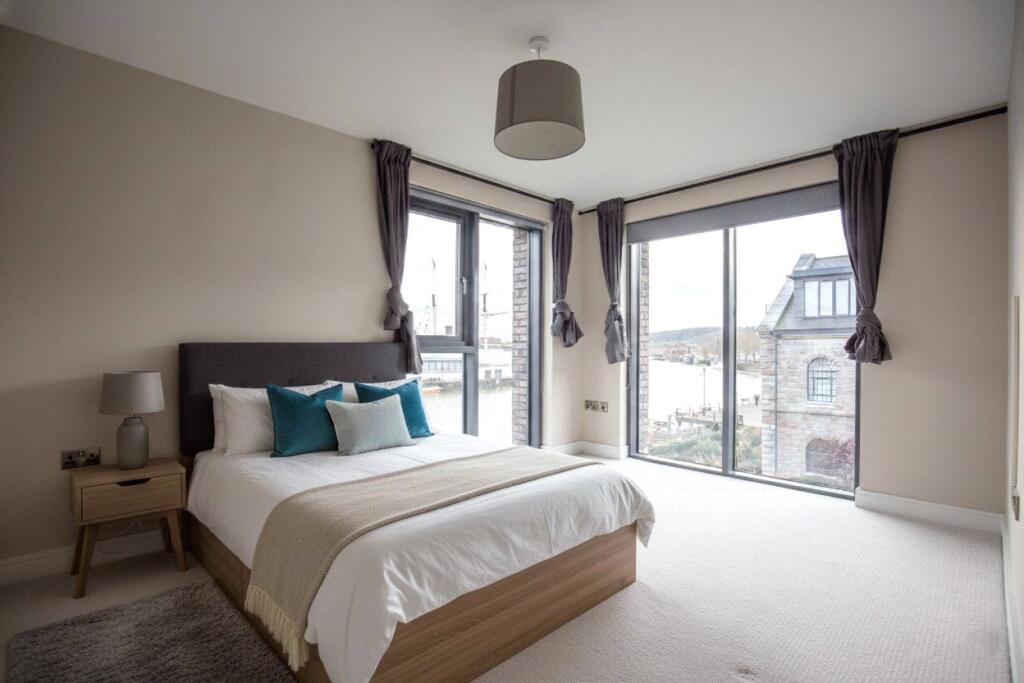 Apartment in Bristol, Canon's Marsh, Spike Island - View 5