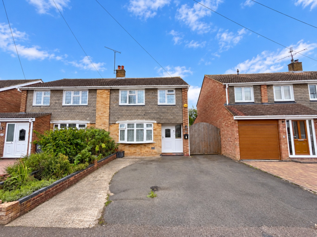 Main image of property: Bosmore Road, Luton, Bedfordshire, LU3 2TR