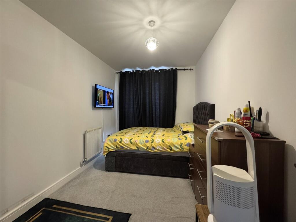 House in Dartford - View 5
