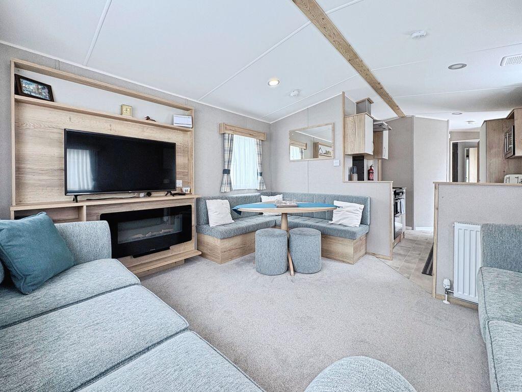 Willow View, Cotswold Hoburne, Cotswold Lakes photo 4
