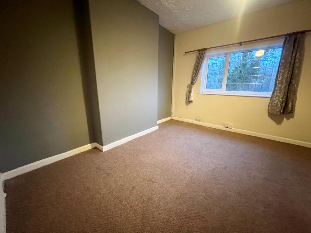 House in Redditch, Webheath - More