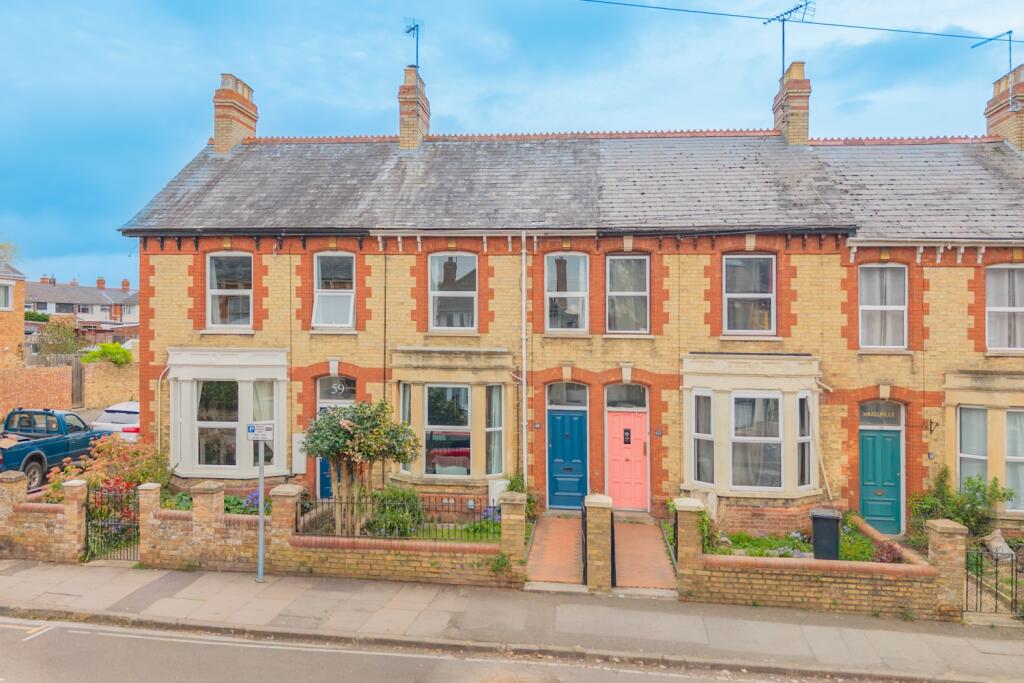 Main image of property: 60 LESLIE AVENUE, TAUNTON