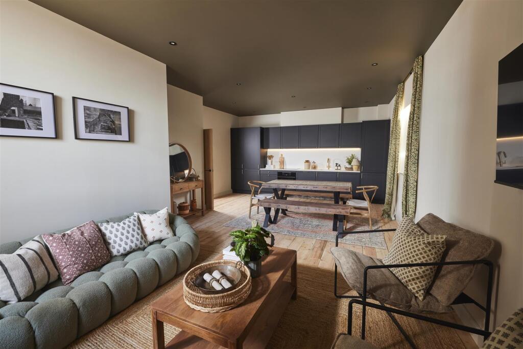 Main image of property: 2 Paternoster House, Exeter