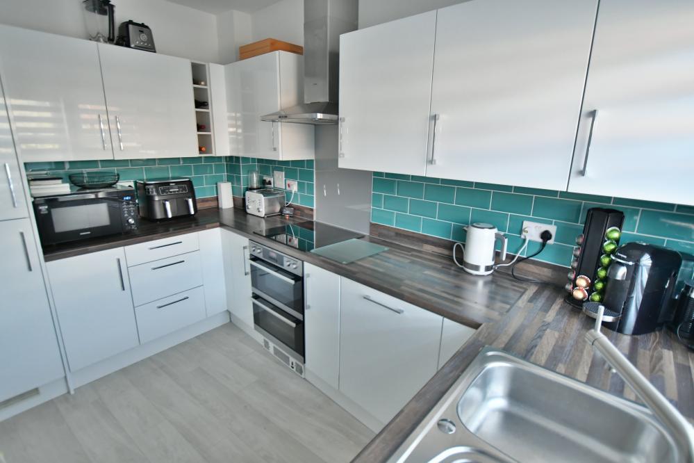 Griffin Close, Wimborne, BH21 2FE photo 5