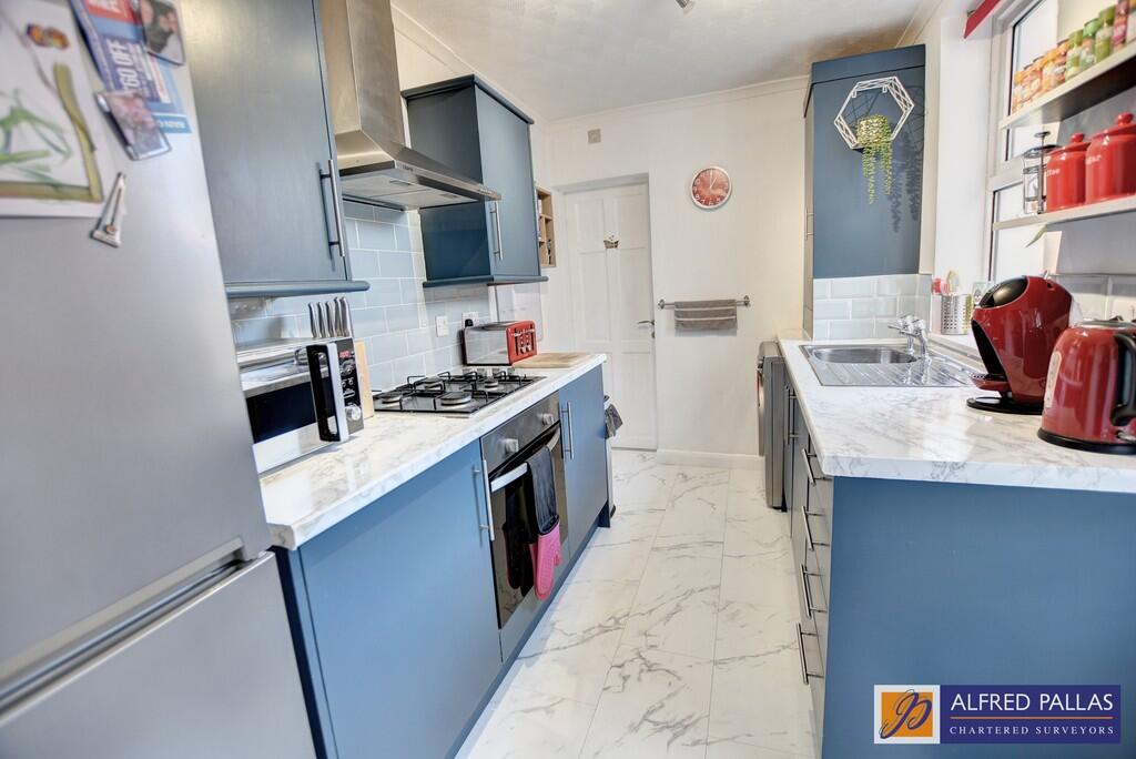 Atkinson Road, Fulwell photo 5
