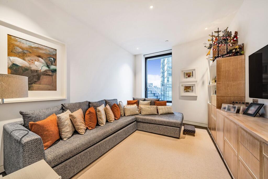 Apartment in London - More