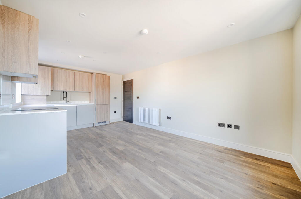 Apartment in Portsmouth - View 5