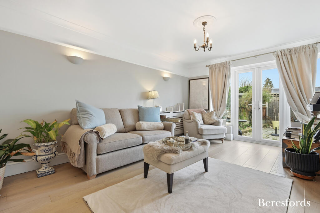 Burstead Drive, Billericay, CM11 photo 4