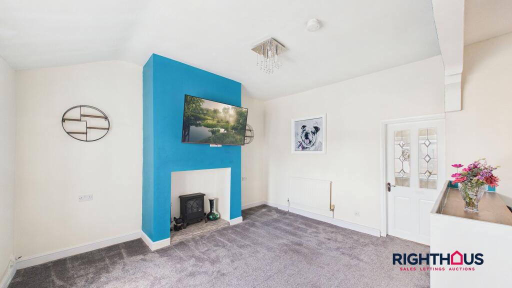 House in Bradford - View 4