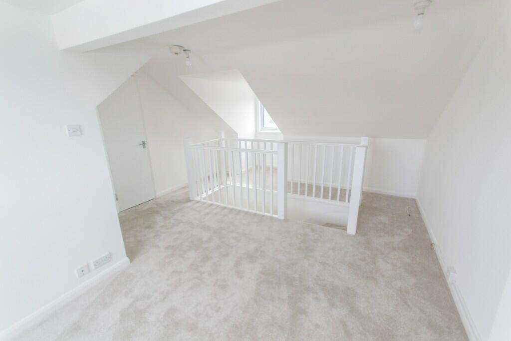 Apartment in Brighton - View 4
