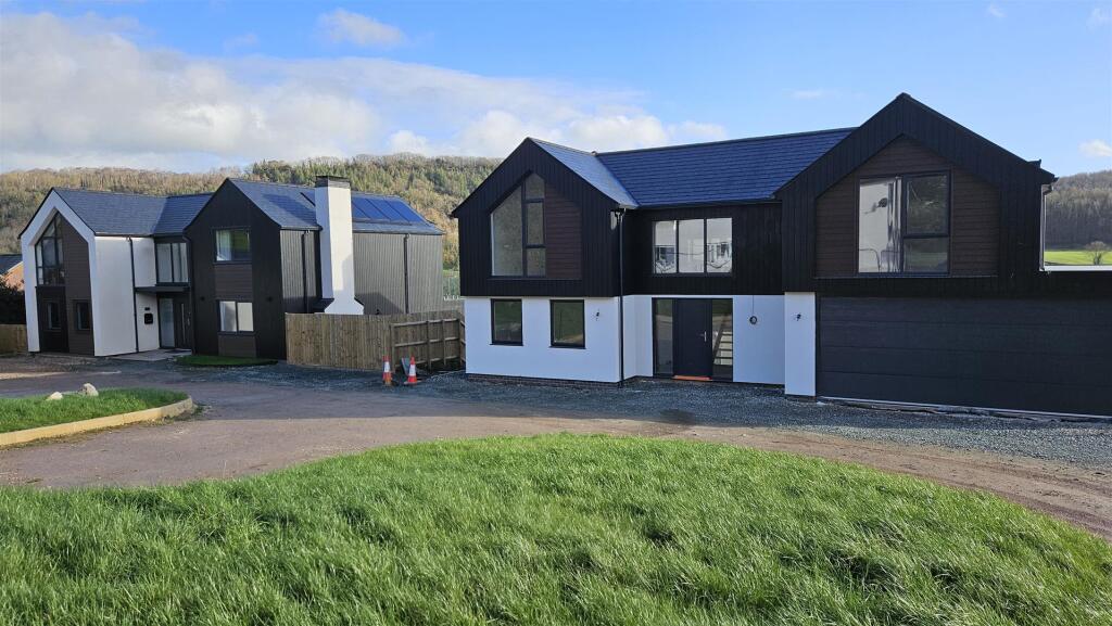 Main image of property: Valley View, Porth-Y-Waen, Oswestry