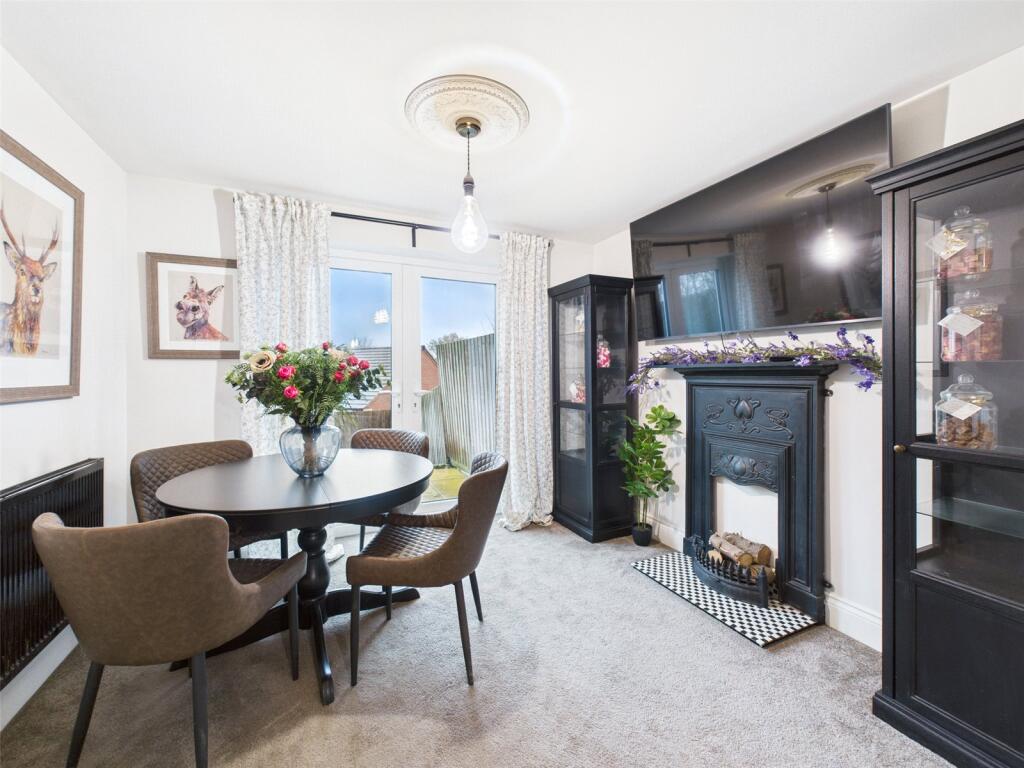 Hallam Grove, Langley Mill, Nottingham, Derbyshire, NG16 photo 2