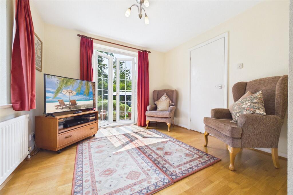 House in Burghfield - View 4