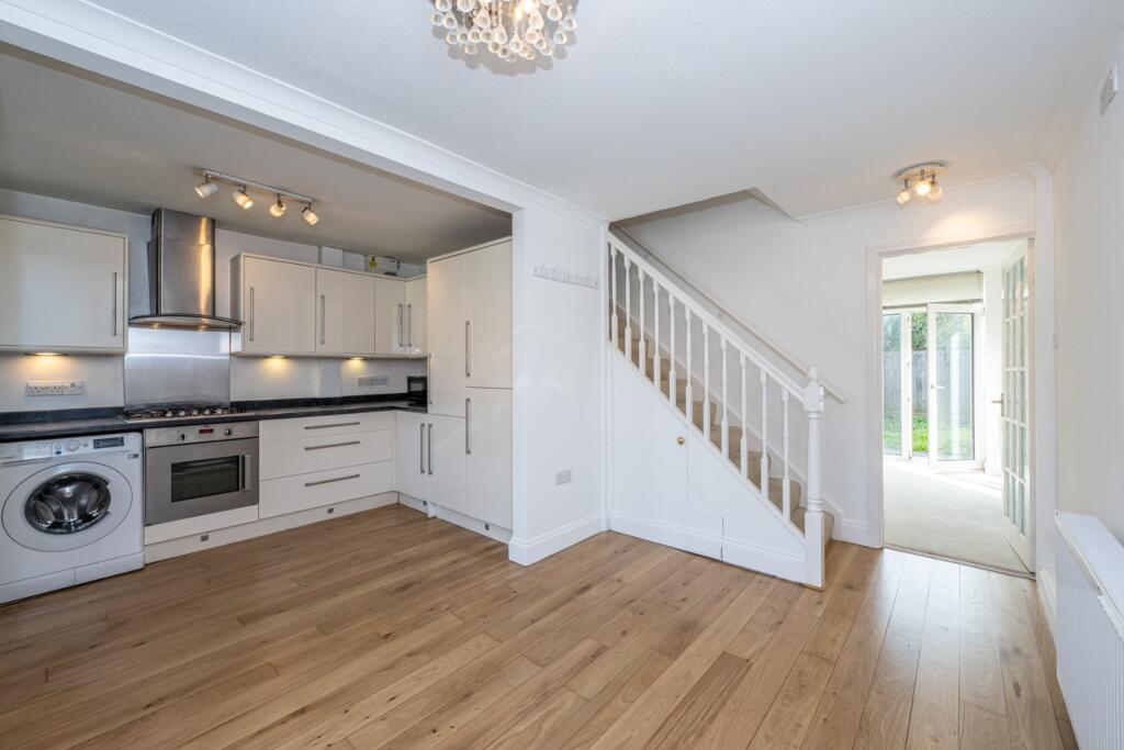 Main image of property: Evesham Way, Battersea, London  SW11 5QX