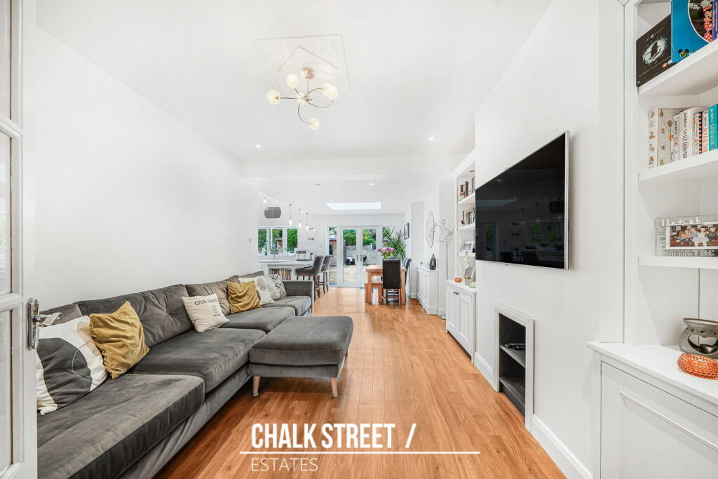House in Romford - View 3
