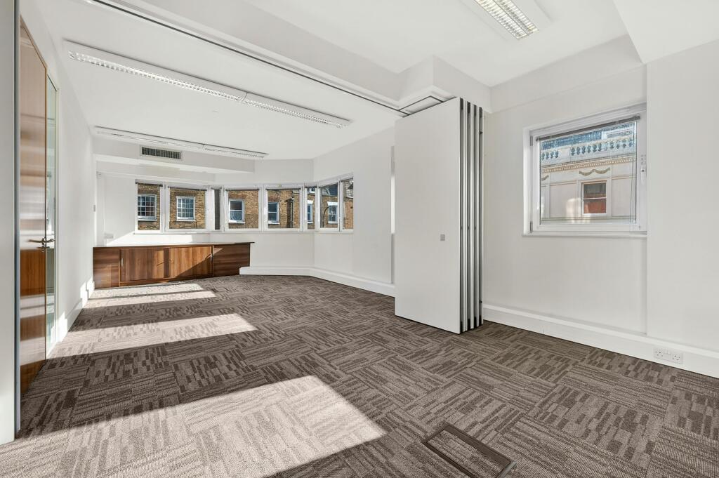 hall11.jpg