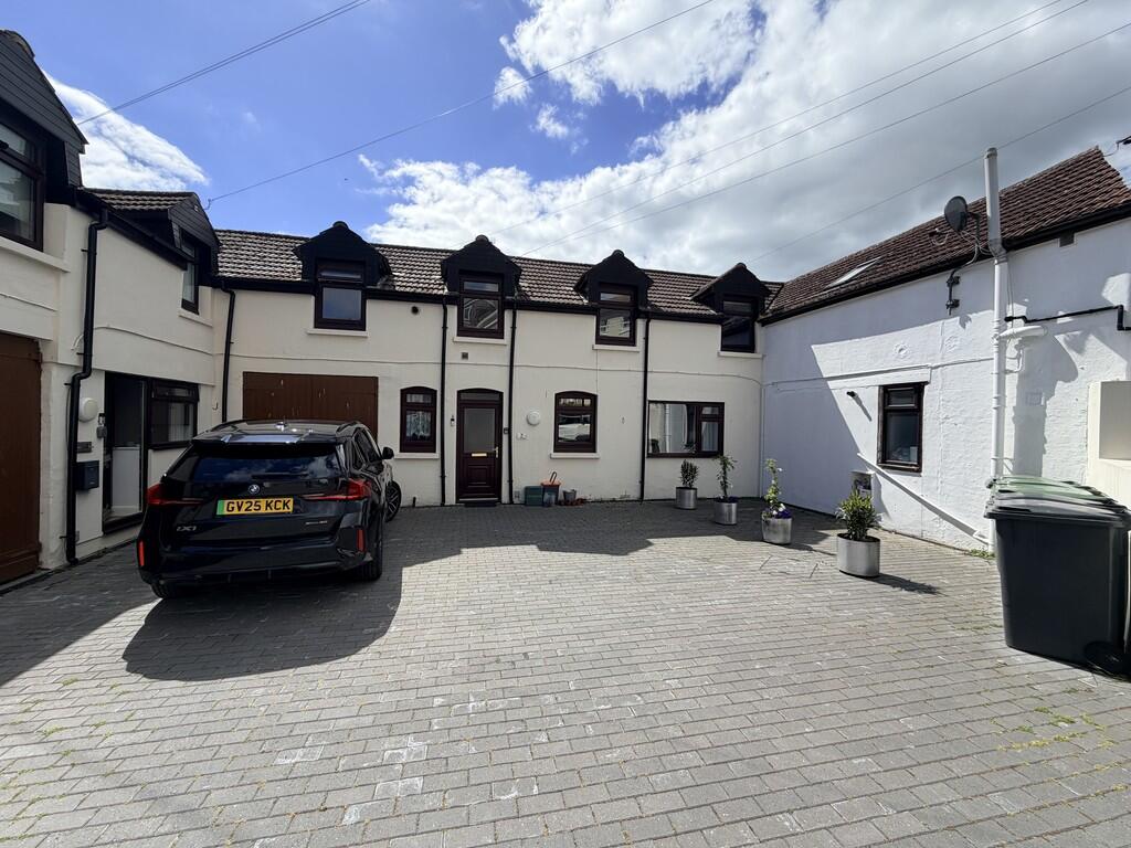 Main image of property: Avenue Lane, Eastbourne