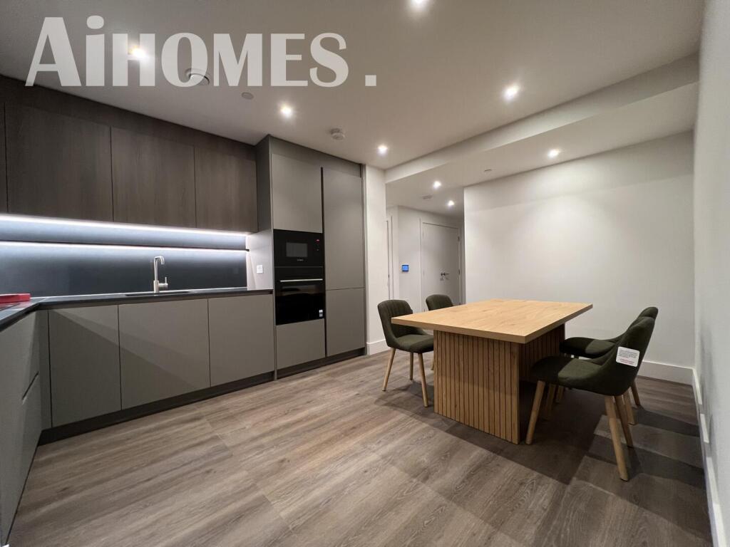 Apartment in London - More
