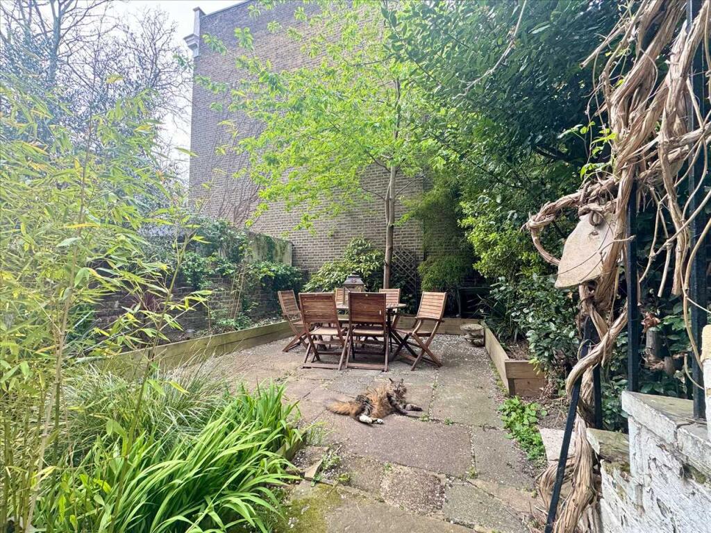 Apartment in London, Kentish Town - View 4