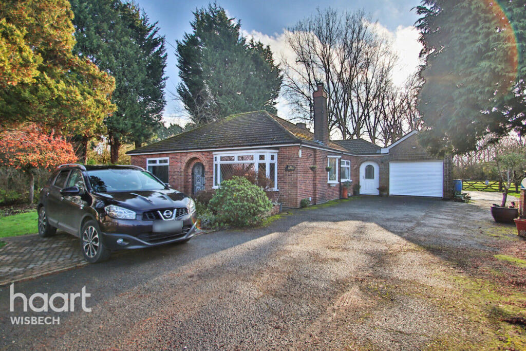 Broadend Road, Wisbech photo 2