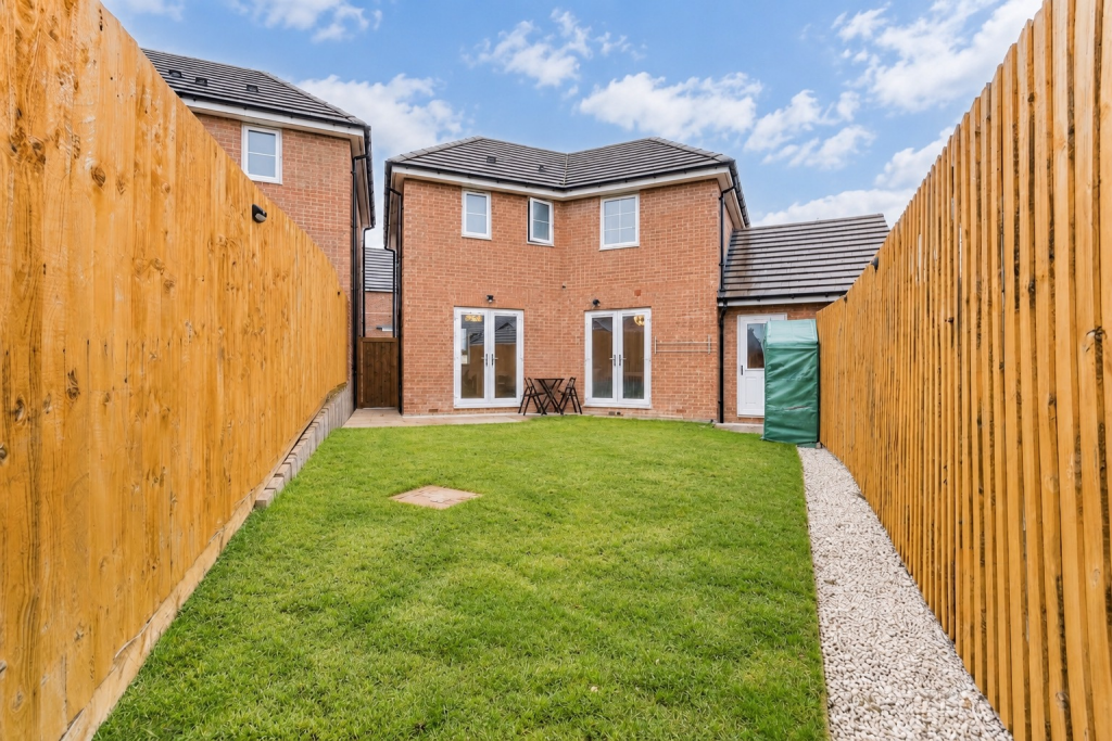 House in Mansfield, Berry Hill - View 5