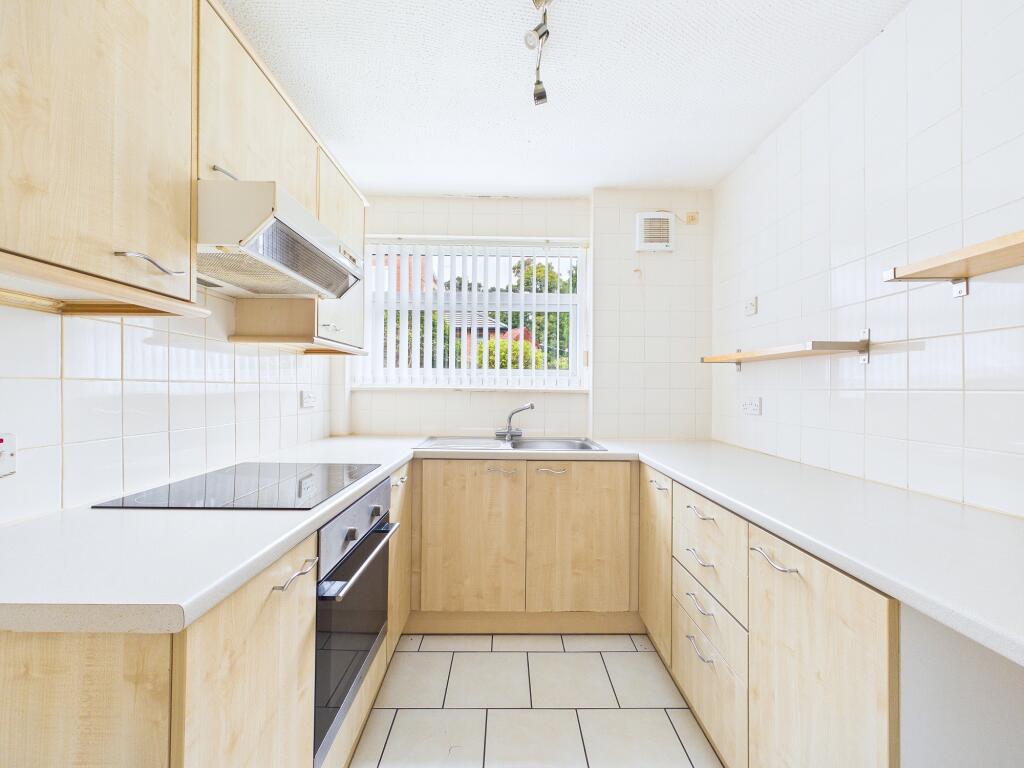 Apartment in Warrington - View 4