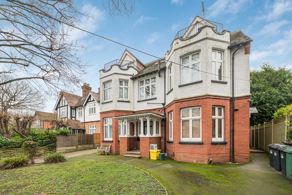 Main image of property: 7 Cavendish Road, Redhill