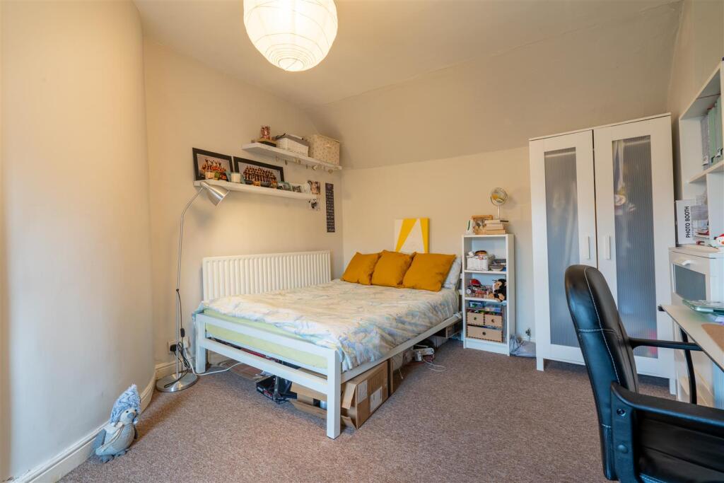House in Sheffield - View 3