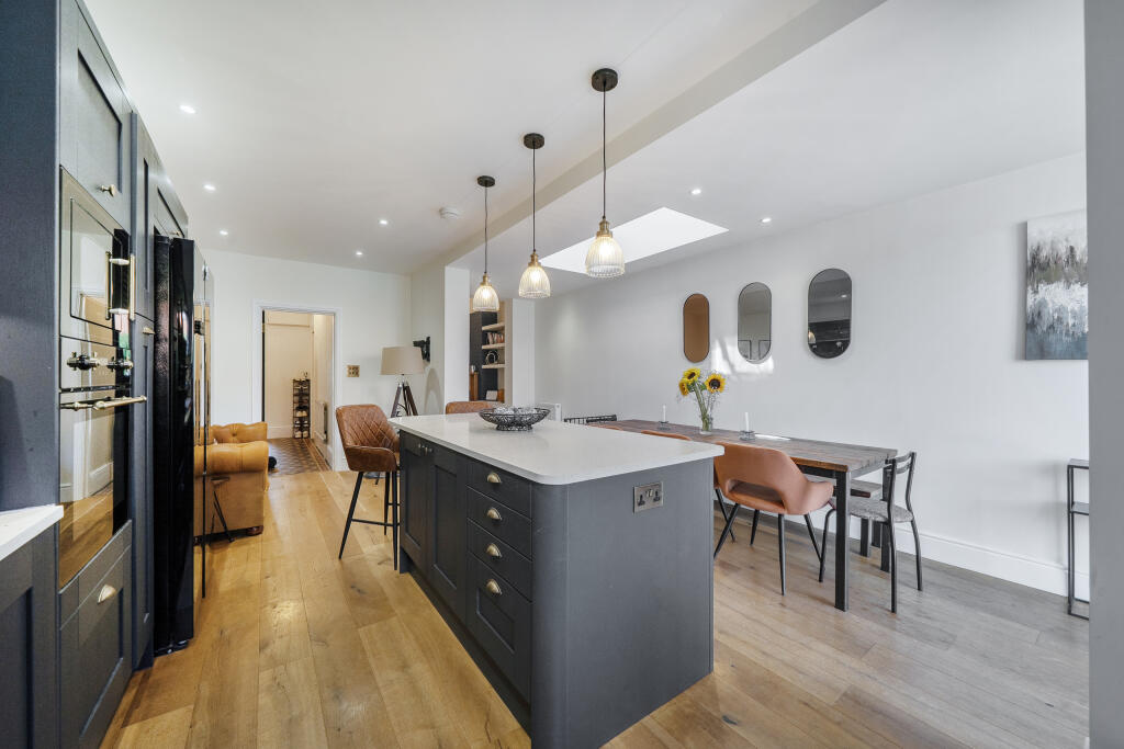 House in Taunton, Rowbarton - View 4