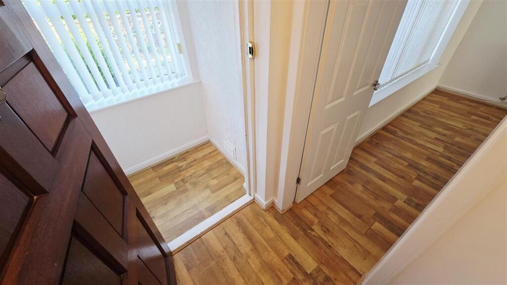 House in Winsford, Cheshire West and Chester - View 4