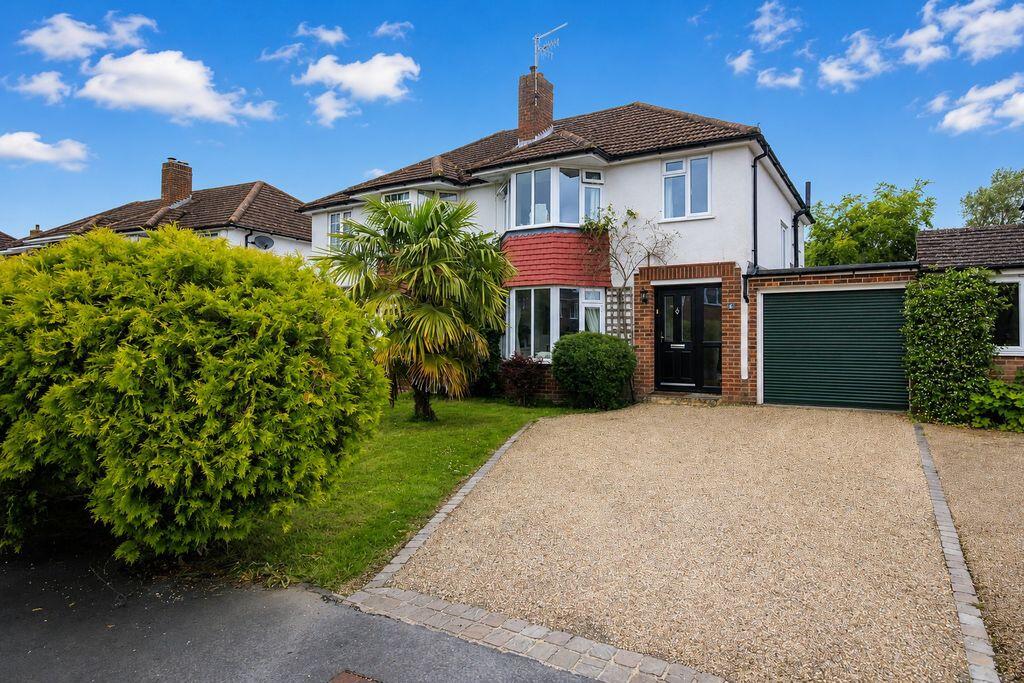 Main image of property: Meadway, Hildenborough