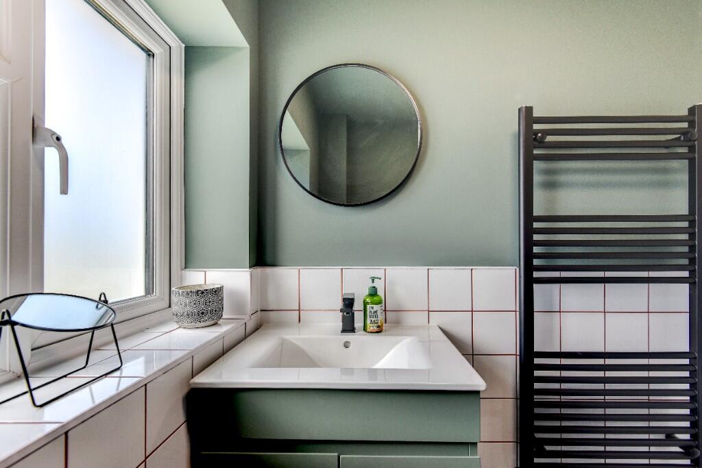 1 bedroom house share for rent