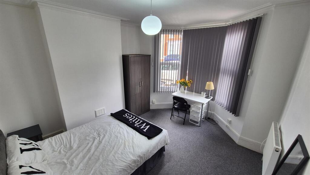 House in Northampton - View 2
