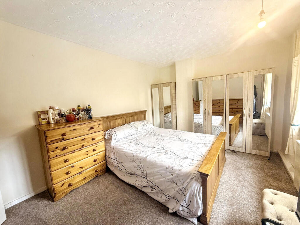 House in Darlington - More