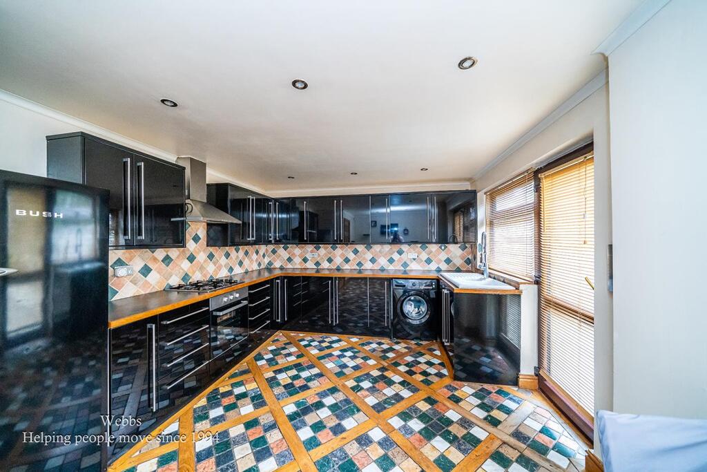 House in Walsall, Blakenall Heath - View 2