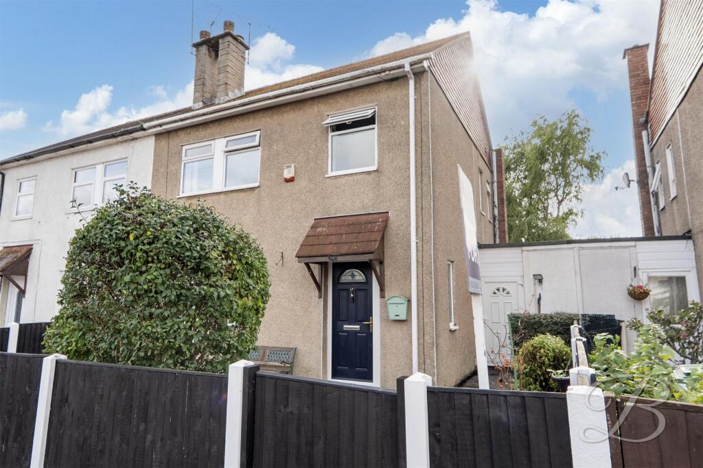 3-bed semi-detached on Wainwright Avenue, Mansfield, £140,000