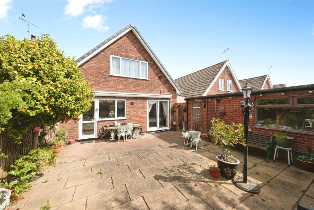 House in Mansfield, Nottinghamshire - View 4
