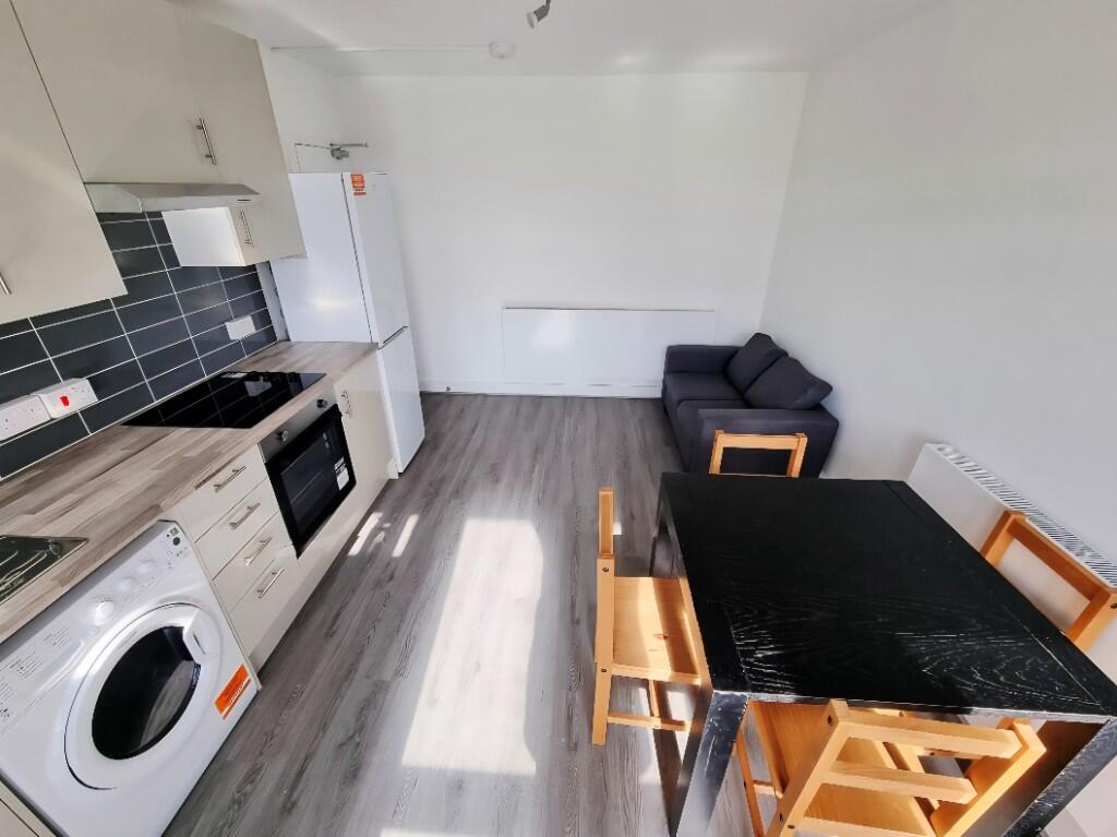 Main image of property: Fontley Way, London, SW15