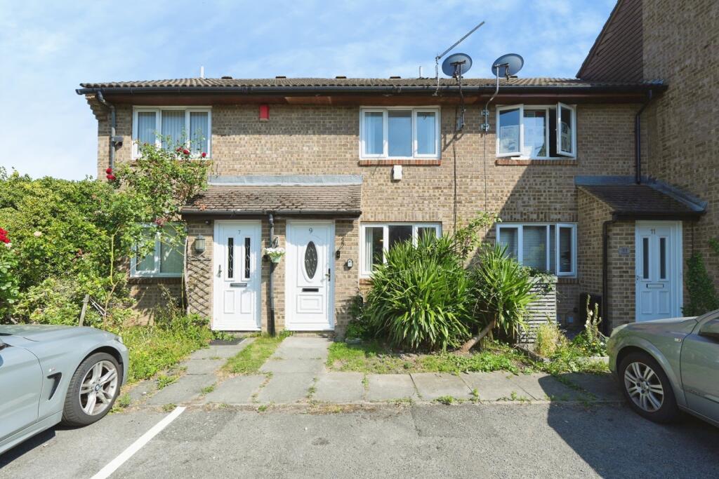 Main image of property: Barfreston Way, London, SE20