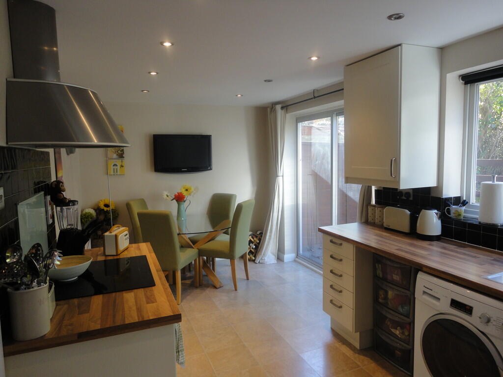 House in Northampton, West Northamptonshire - View 4