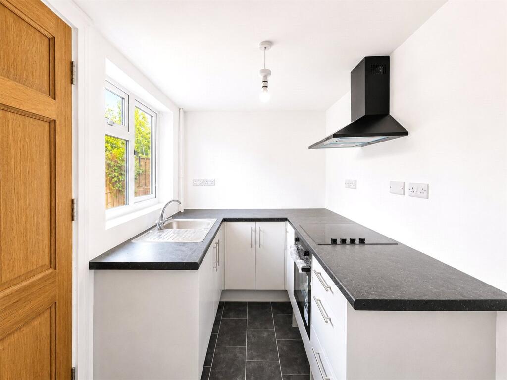 House in Bourne, Hereward Estate - View 5
