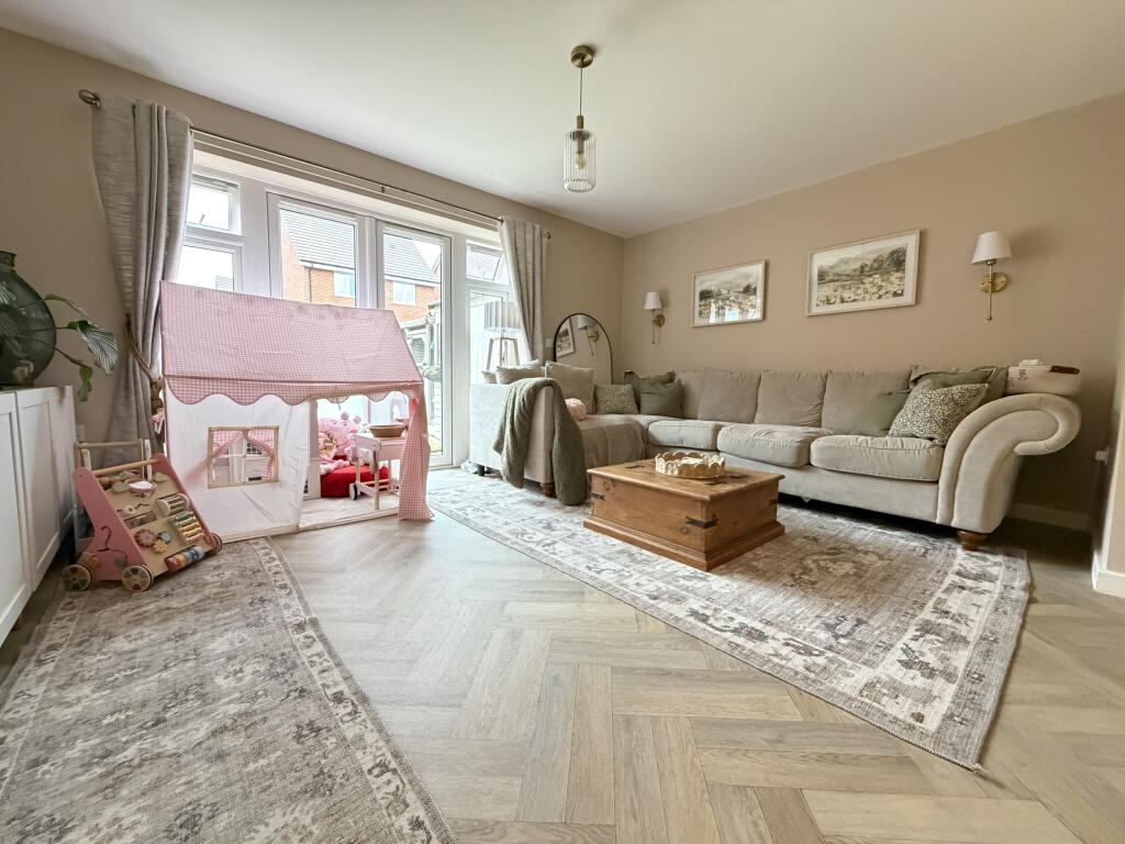 House in Northampton - View 4