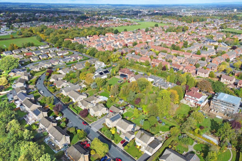 House in Harrogate - View 4