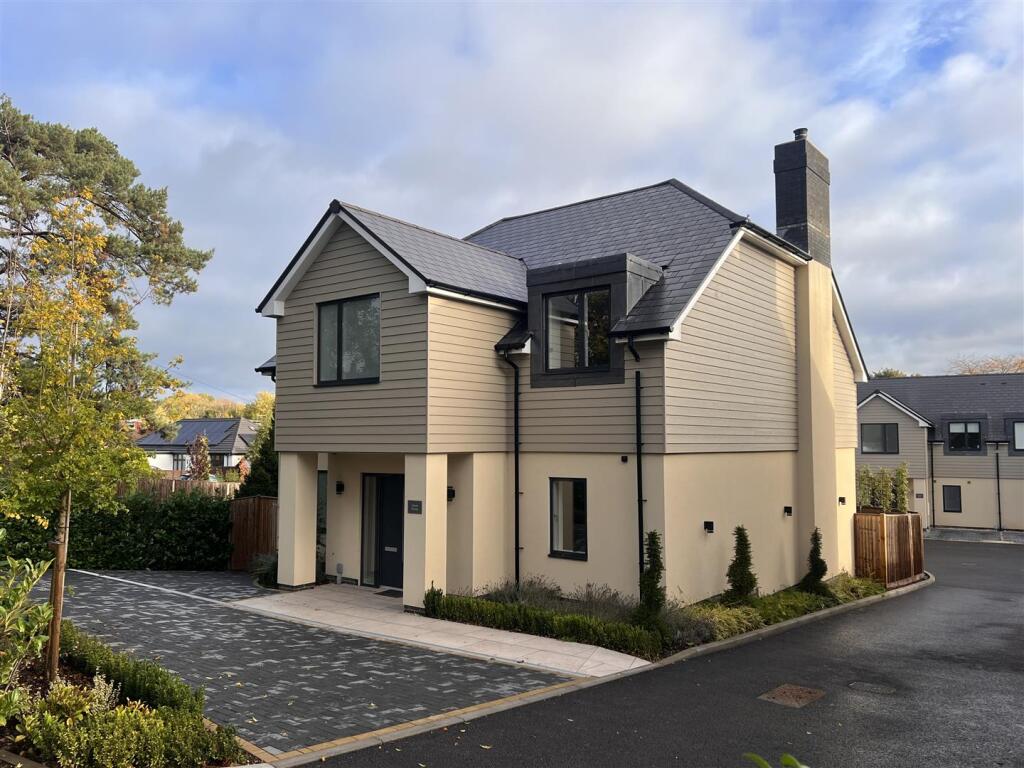 Main image of property: KENNEL LANE, FETCHAM, KT22