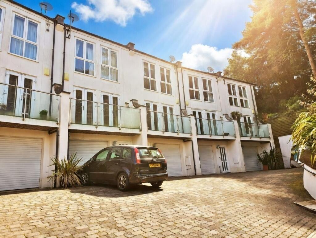 Main image of property: Surrey Gardens, WESTBOURNE, BH4