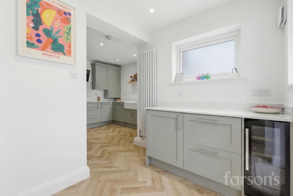 House in Brentwood, Hutton Mount - More