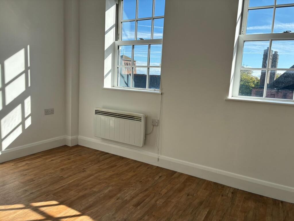 Apartment in Hemel Hempstead, Amersham - View 5