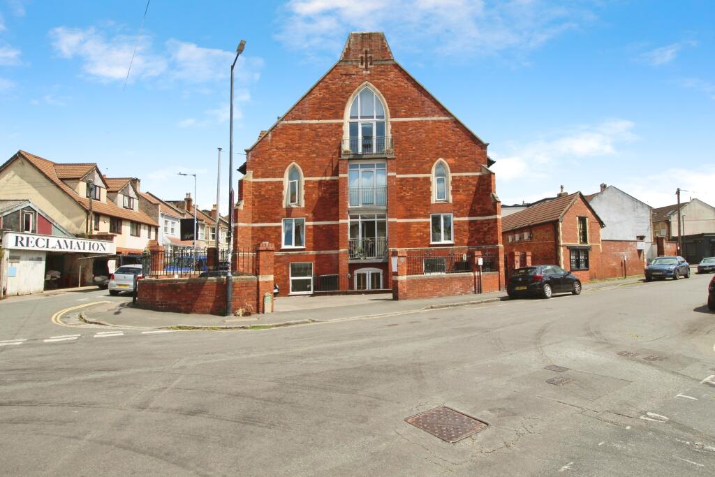 Main image of property: 4 Park Road, Southville, Bristol, BS3