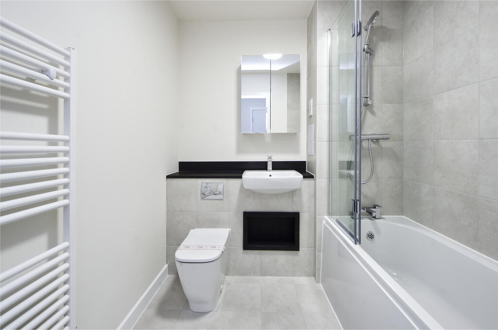 Apartment in London - View 5